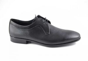 BLUCHER LISO PICADO TODO