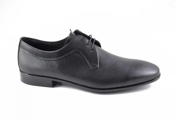 BLUCHER LISO PICADO TODO