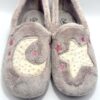 ZAPATILLA CERRADA LUNA Y ESTRELLA GOMA